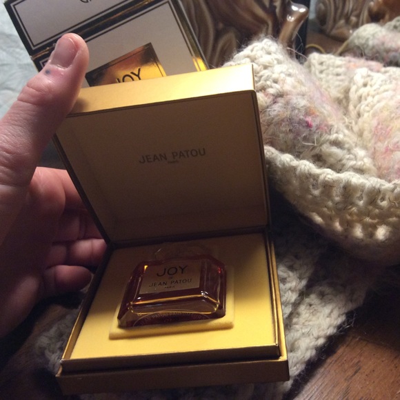 JOY Jean Patou 15ml. 1/2 fl. oz. - Picture 4 of 9